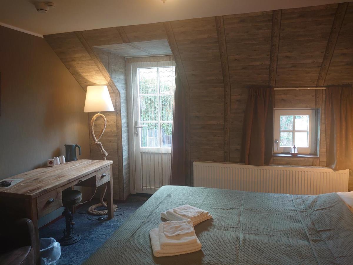 De Cyprian Bed & Breakfast Kaard Exterior foto